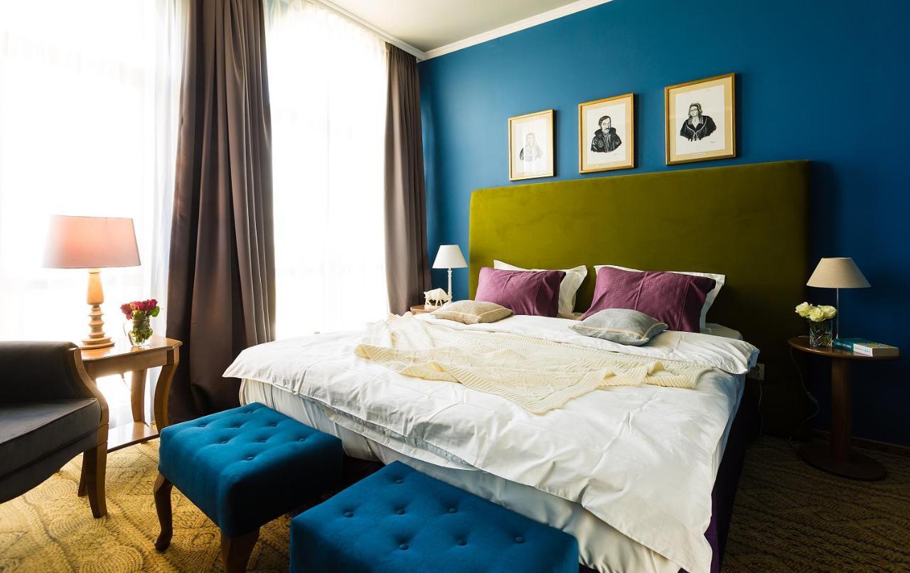 Country Spa Retreat Sznagov Kültér fotó A bedroom