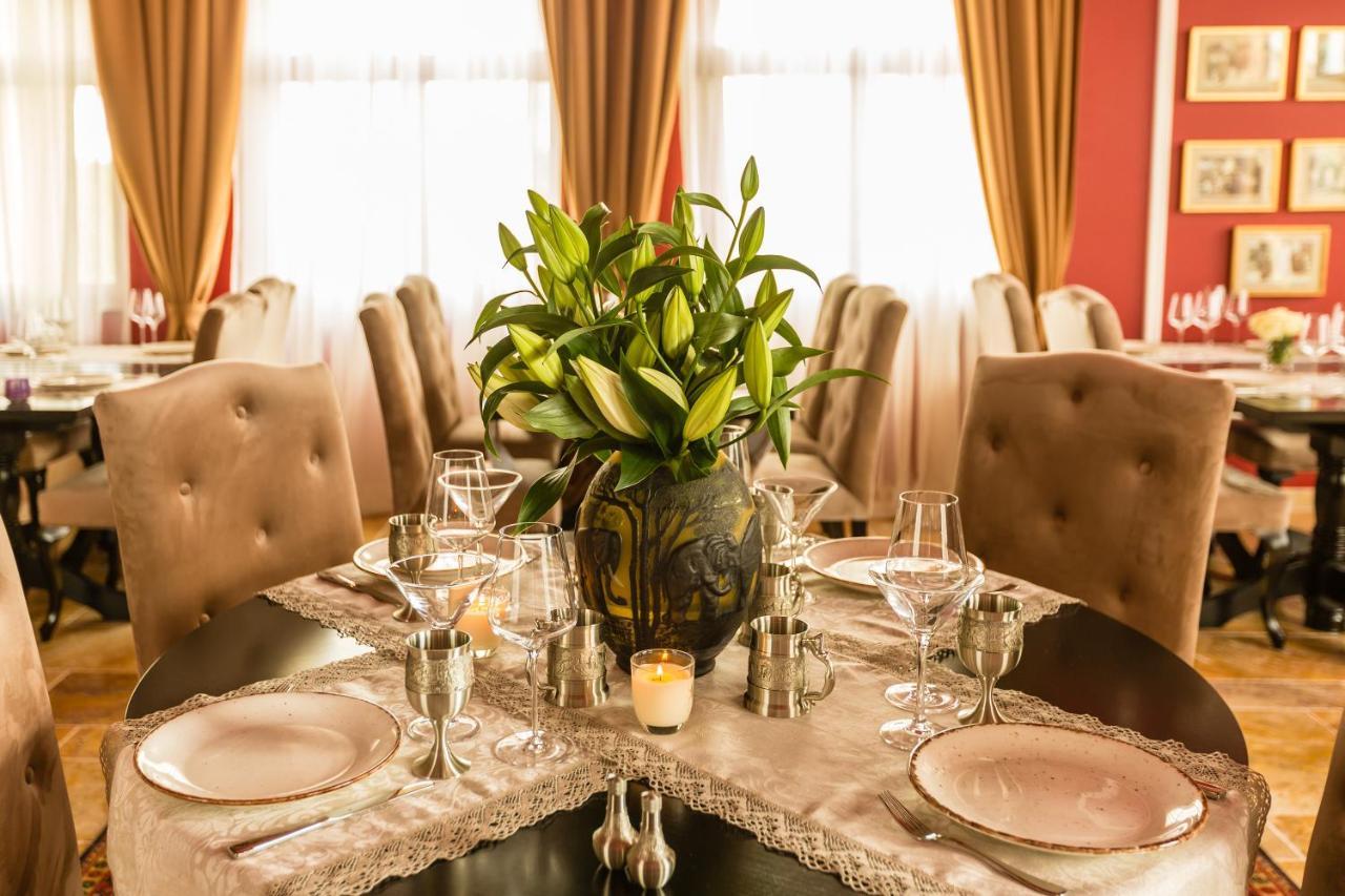 Country Spa Retreat Sznagov Kültér fotó Restaurant in Belgrade