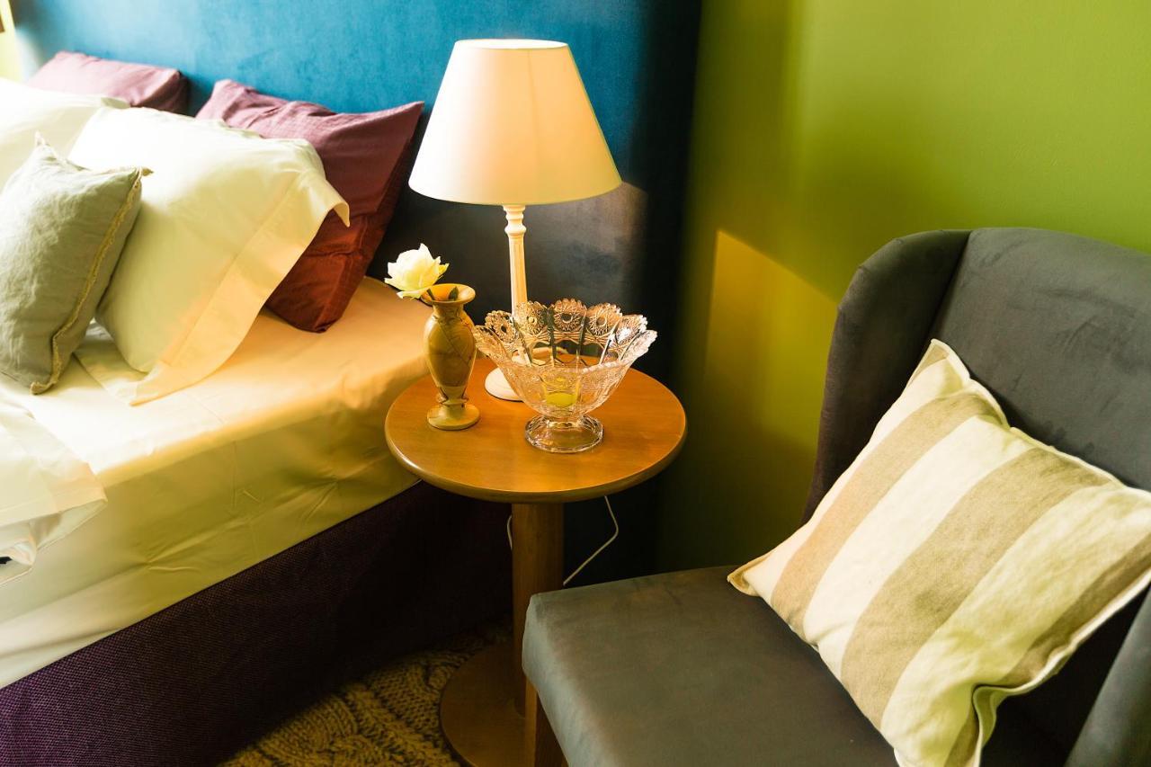 Country Spa Retreat Sznagov Kültér fotó A lampshade